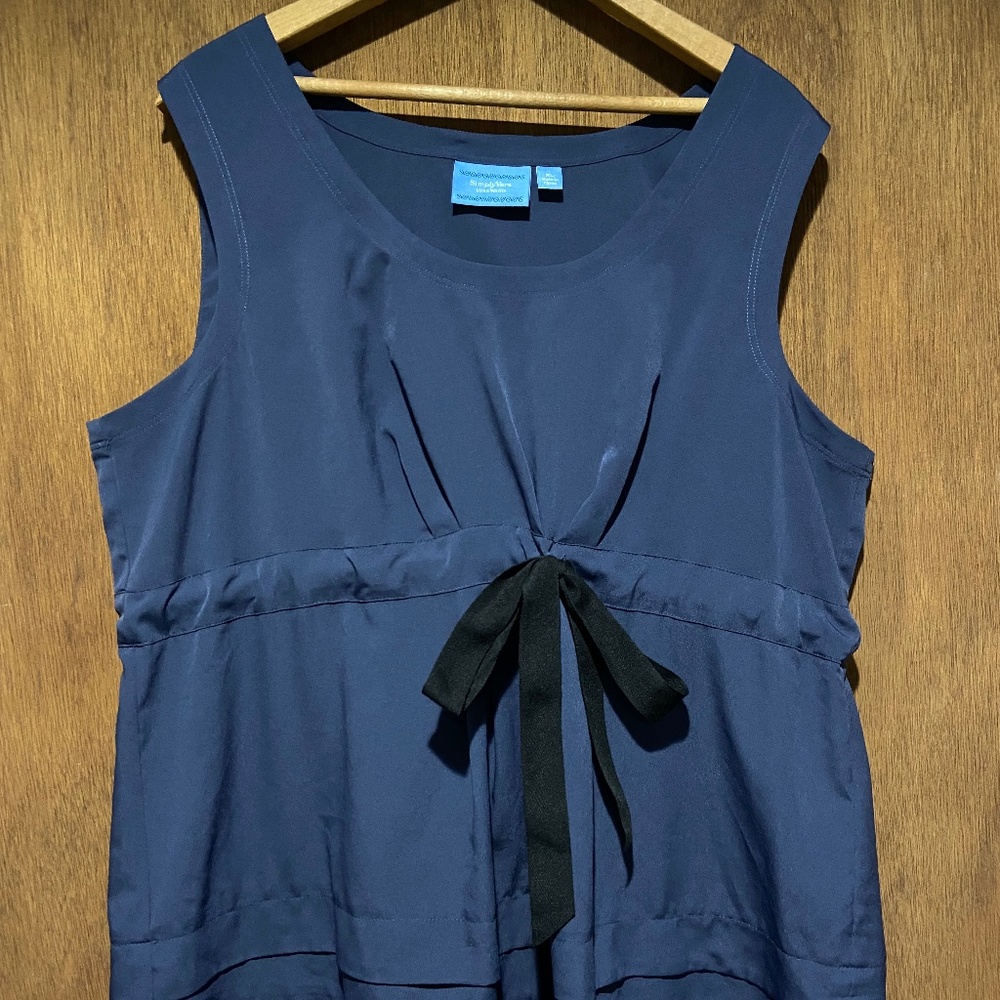 Simply Vera Navy Sleeveless Shirt